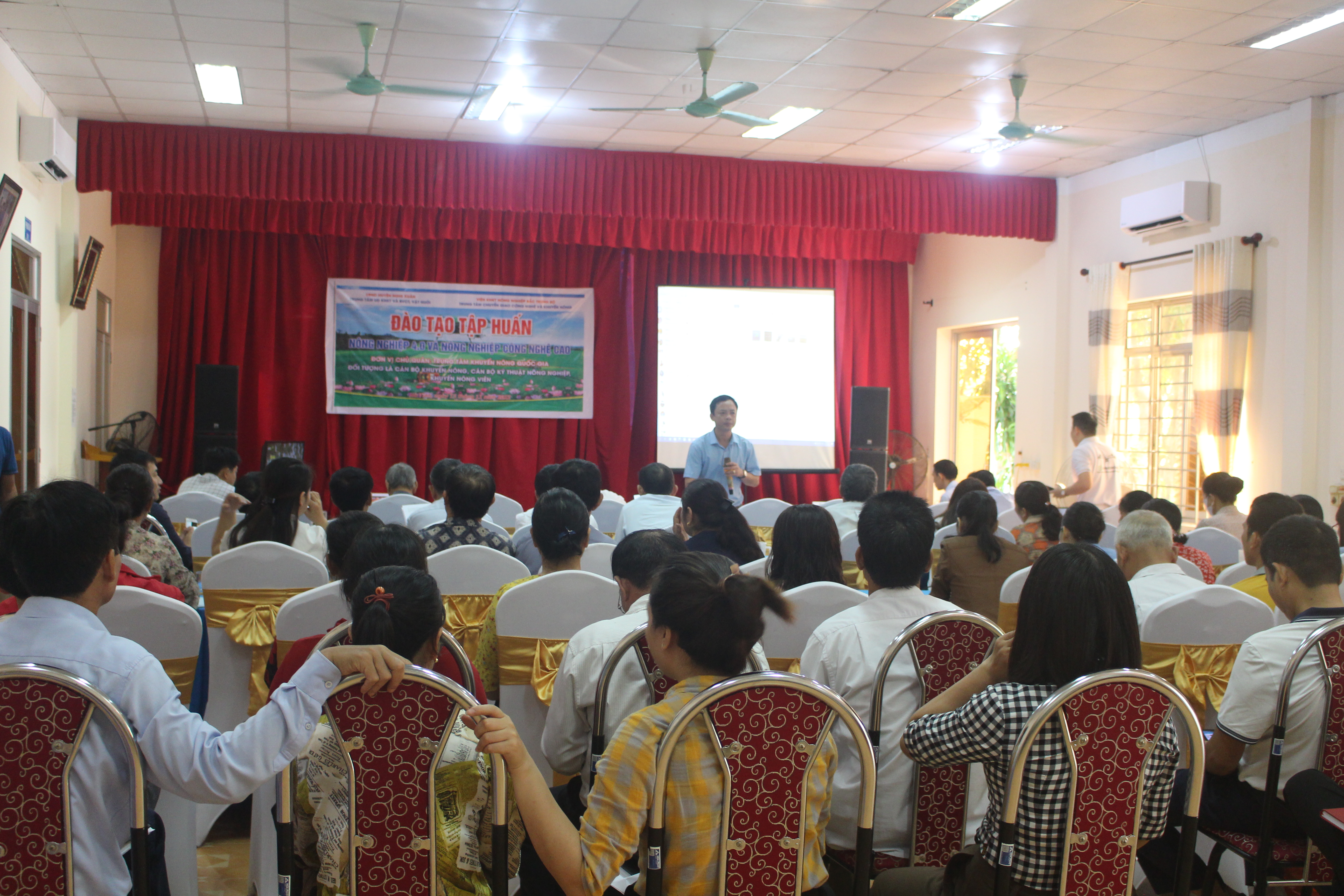 Xem chi tiết