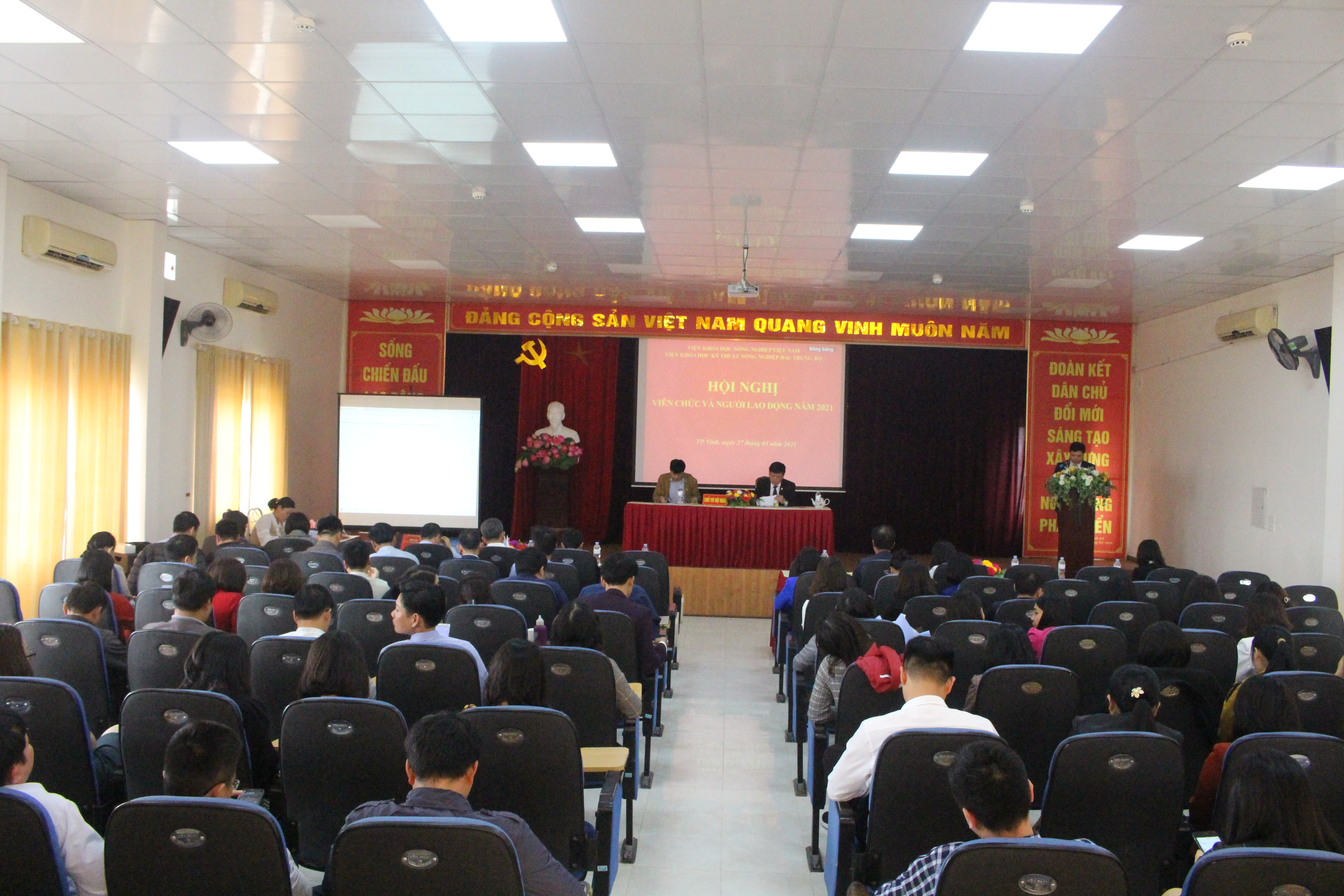 Xem chi tiết