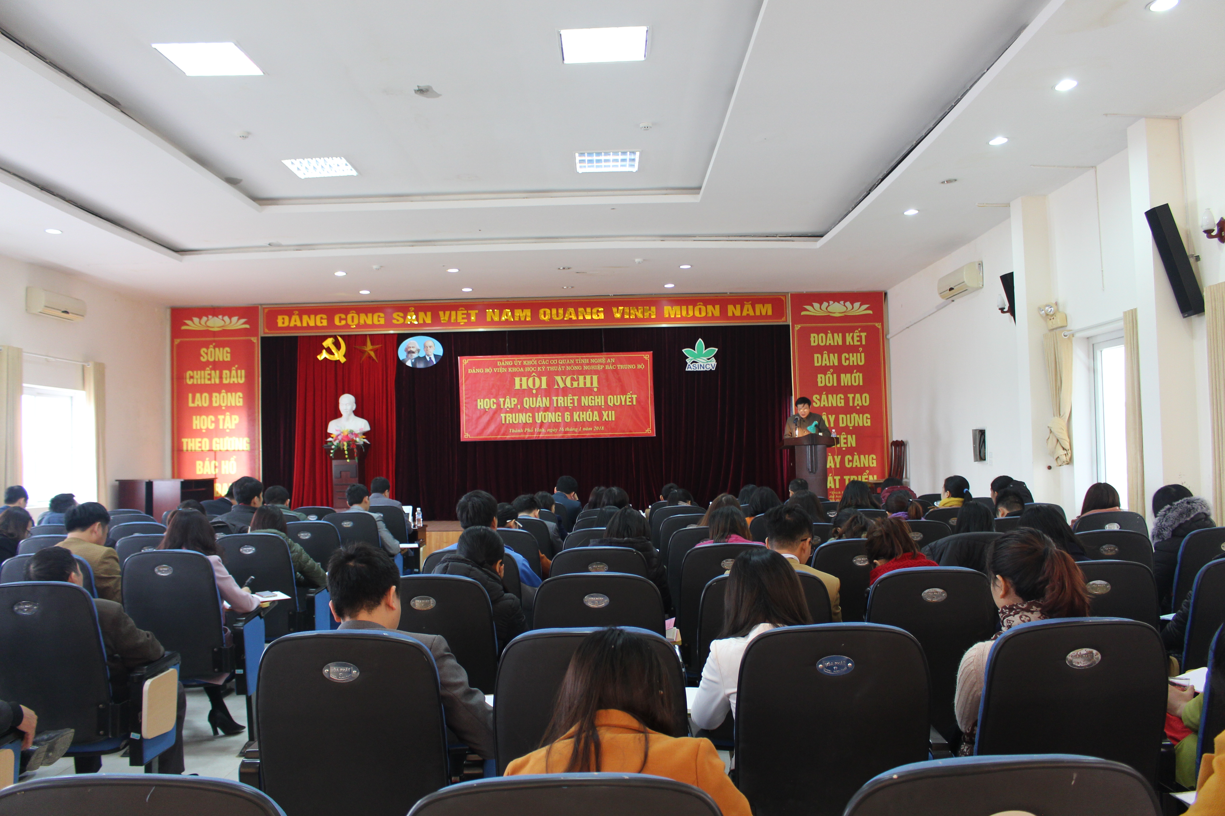 Xem chi tiết