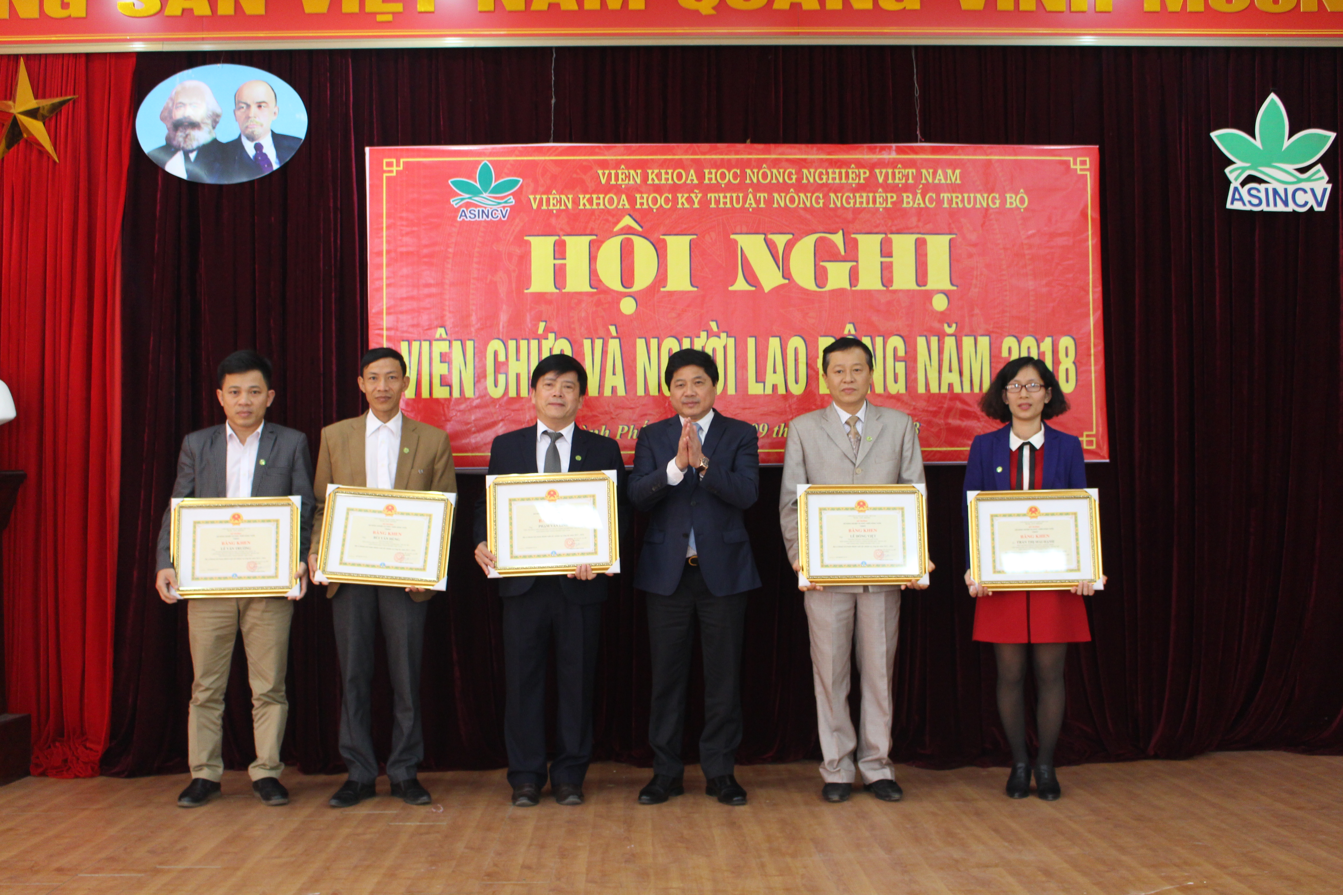 Xem chi tiết