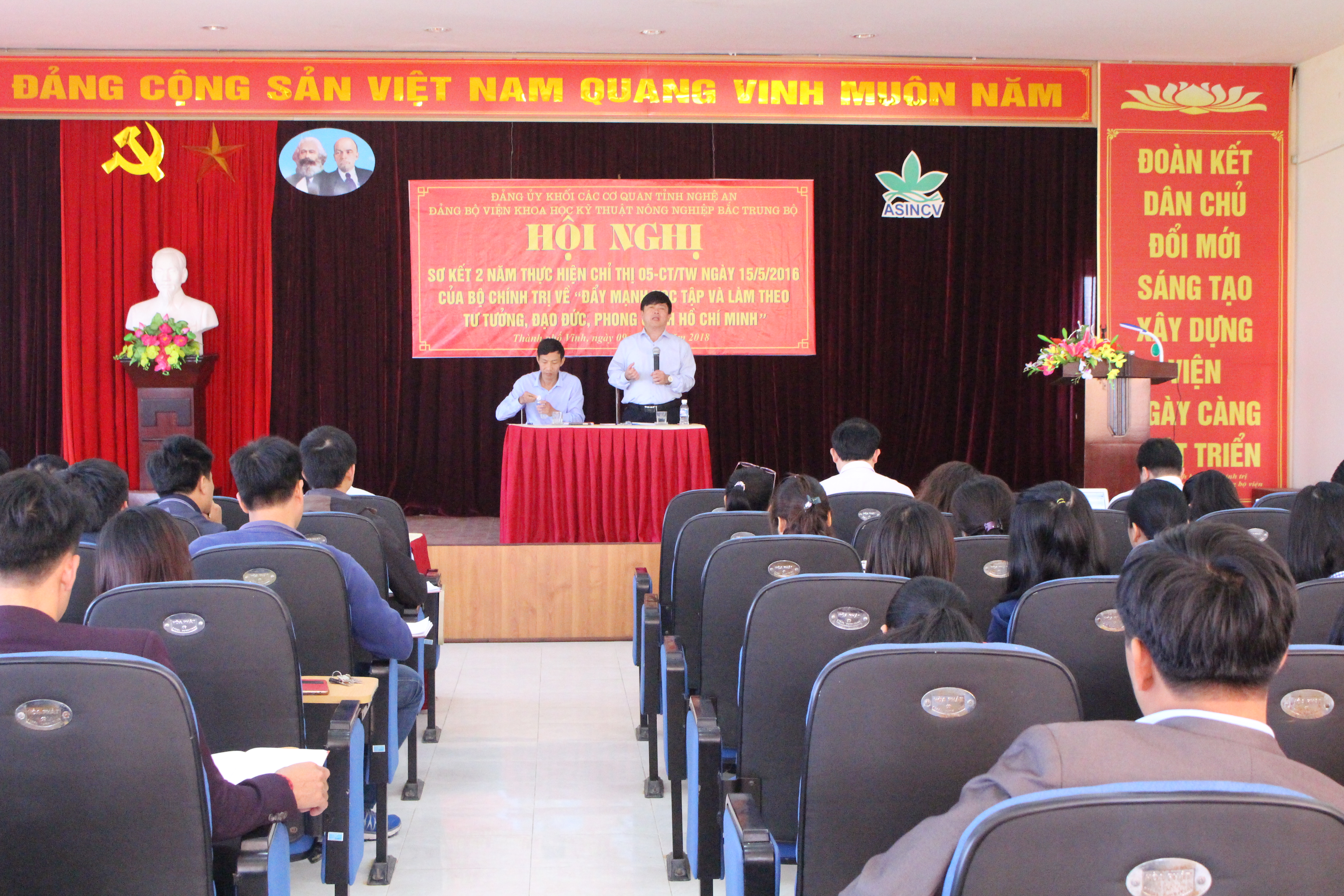 Xem chi tiết