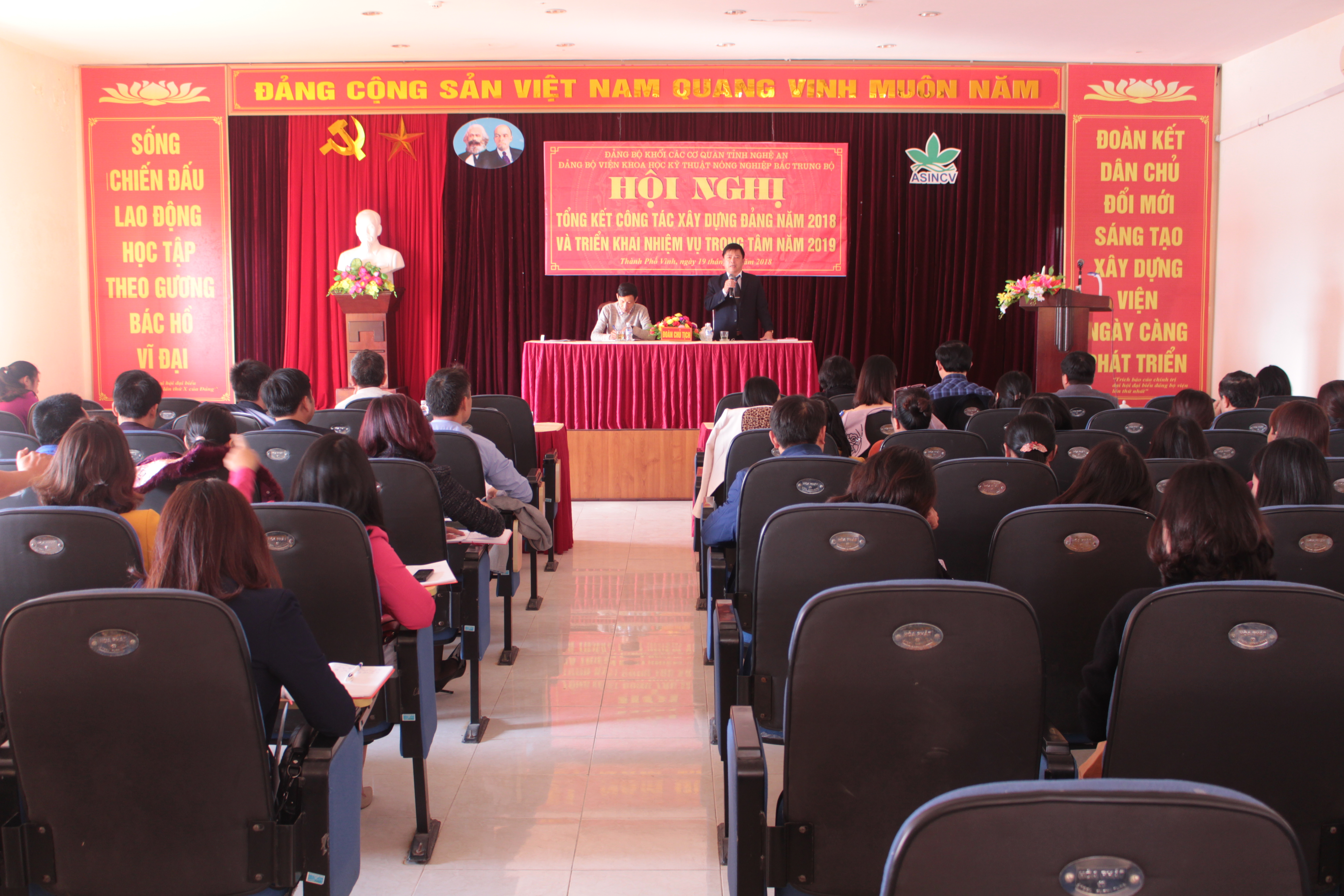 Xem chi tiết