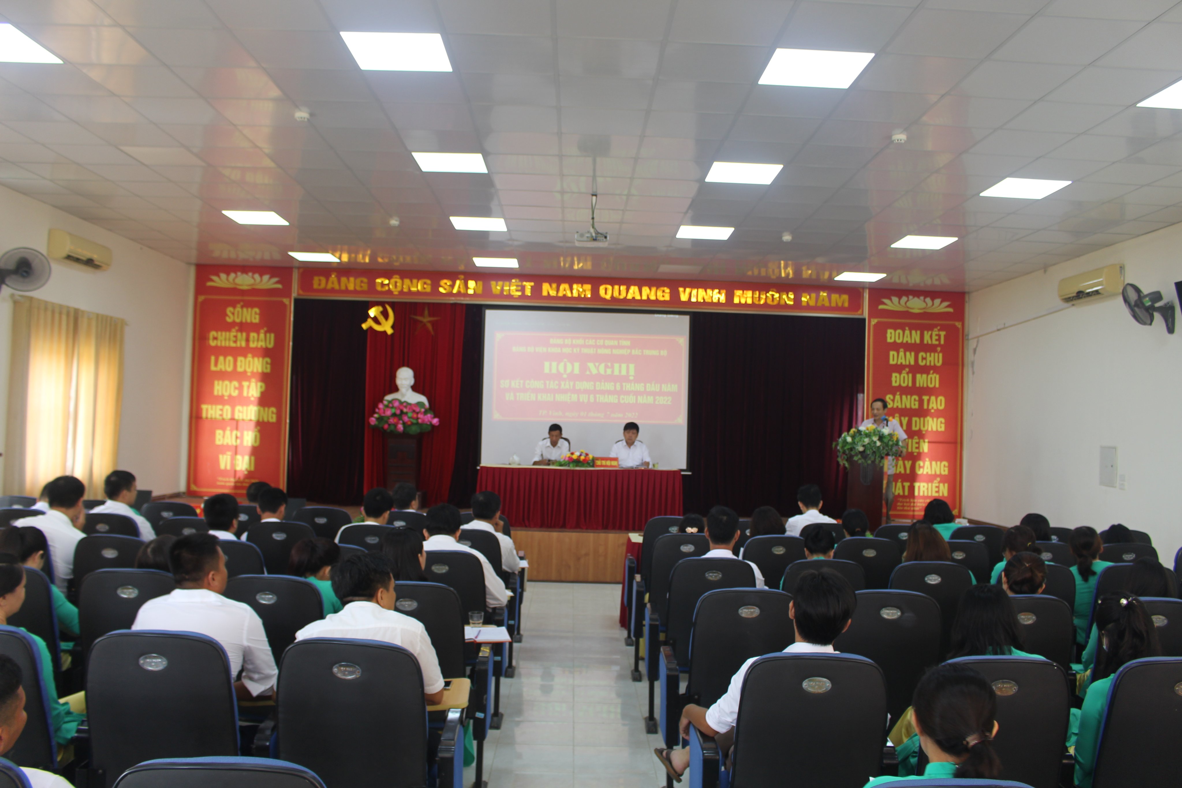 Xem chi tiết