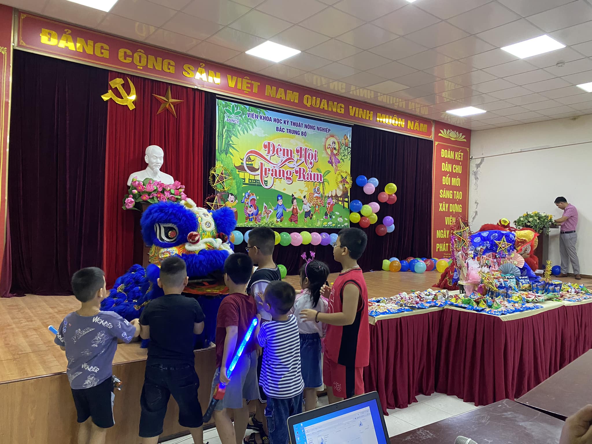 Xem chi tiết